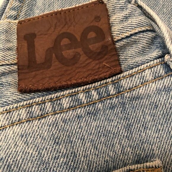 Lee Jeans Blue Denim Relaxed Fit Straight Leg Light Distressed Men's W 36 L 32 - Picture 9 of 12